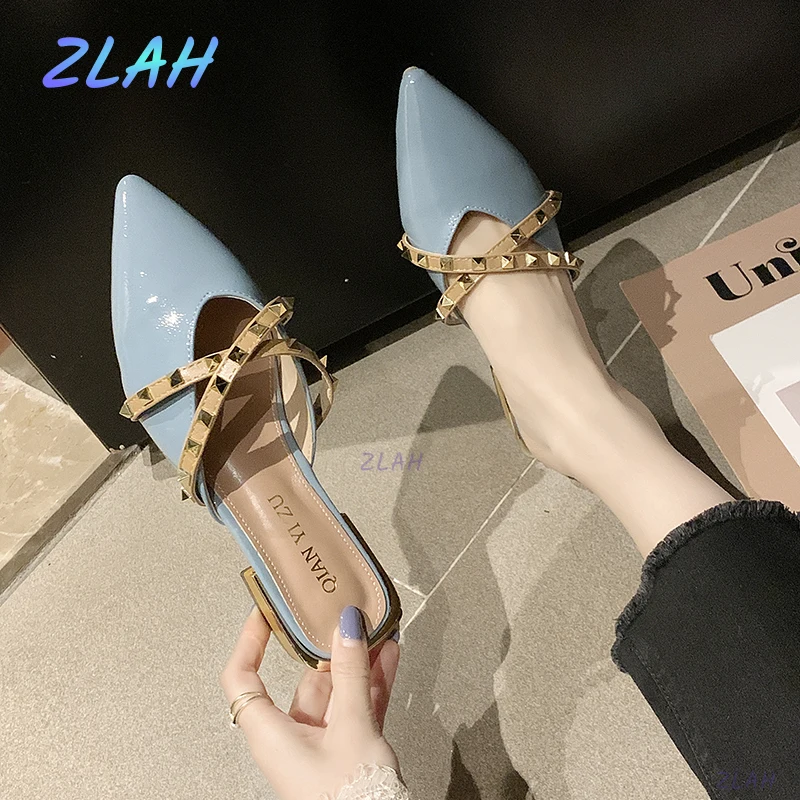 New Women's Slippers Sexy Low-heeled Shoes Zlah Ladies Muller Shoes Pointed Toe Shoes Rivet Straps Square Heel Women's Shoes
New Women's Slippers Sexy Low-heeled Shoes Zlah Ladies Muller Shoes Pointed Toe Shoes Rivet Straps Square Heel Women's Shoes