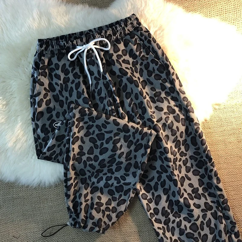 Loose Tie Sports Pants Ins Women New Tide All-Match Loose Trouser 2021 Fall New Korean Vintage Sexy Leopard Print Casual Pants
Loose Tie Sports Pants Ins Women New Tide All-Match Loose Trouser 2021 Fall New Korean Vintage Sexy Leopard Print Casual Pants