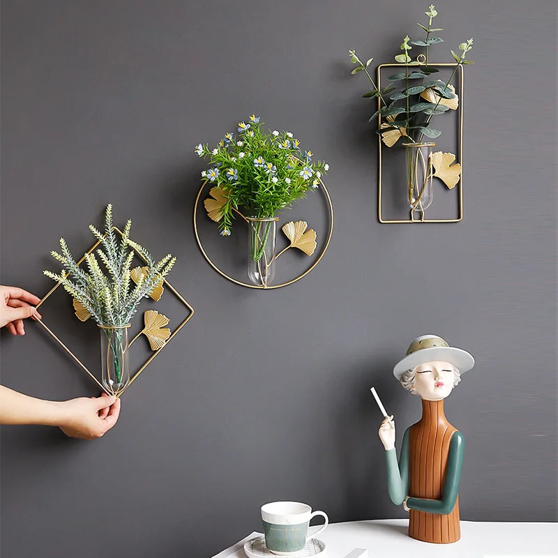 Wall-Mounted Vase Home Decor Hydroponic Planters Living Room Decoration Modern with Iron Frame Hanging Flower Vase Wall Decor
Wall-Mounted Vase Home Decor Hydroponic Planters Living Room Decoration Modern with Iron Frame Hanging Flower Vase Wall Decor