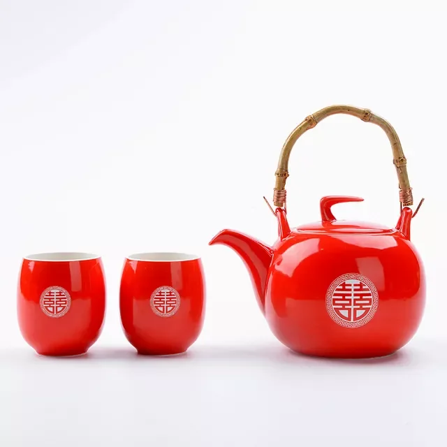 Ceramic Red Wedding Teapot Gifts Porcelain Chinese style wedding tea set porcelain teapot set filter Luxury Gift
Ceramic Red Wedding Teapot Gifts Porcelain Chinese style wedding tea set porcelain teapot set filter Luxury Gift