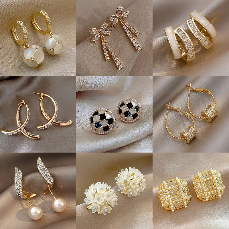 S925 Silver Needle Temperament High-end Sense Earrings Women's Vintage Pearl Stud Earrings Explosive Earrings Wholesale
S925 Silver Needle Temperament High-end Sense Earrings Women's Vintage Pearl Stud Earrings Explosive Earrings Wholesale