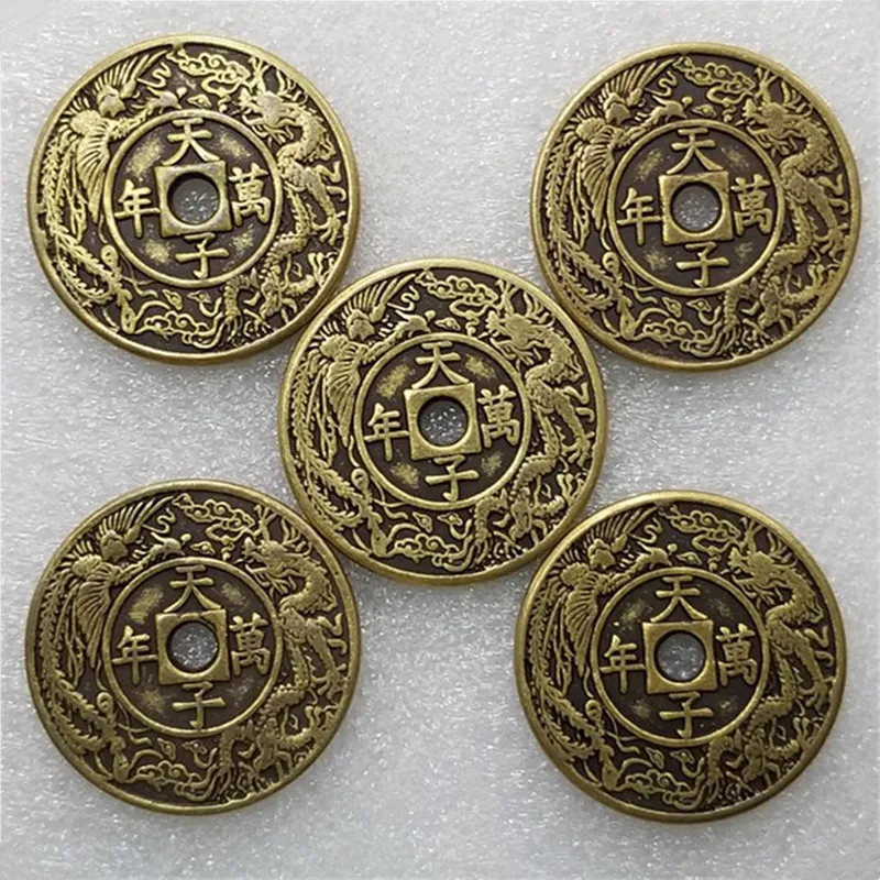 1pc Chinese Feng Shui Lucky Scripture/Ancient Coin Set to educate the Qing emperor's antique coins and lucky wealth old coins
1pc Chinese Feng Shui Lucky Scripture/Ancient Coin Set to educate the Qing emperor's antique coins and lucky wealth old coins