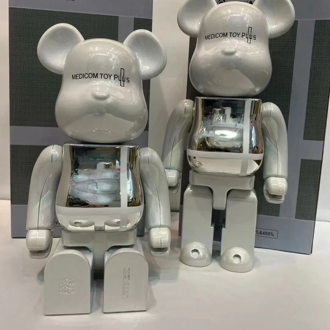 Высокая версия Bearbricklys 400% 28 см plus ПВХ экшн-фигурки блочные медвежонки декоративные модели строительных игрушек Рождественский подарок Bearbrick
Высокая версия Bearbricklys 400% 28 см plus ПВХ экшн-фигурки блочные медвежонки декоративные модели строительных игрушек Рождественский подарок Bearbrick