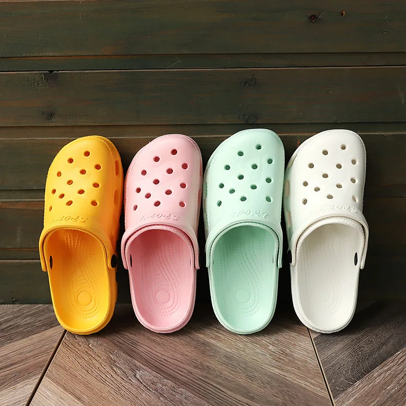 2022 New Fashion Sandals Men Clogs Slippers Soft Bottom Beach Sandals Men Clog Sandals Comfortable Breathable Ankle-Wrap EVA
2022 New Fashion Sandals Men Clogs Slippers Soft Bottom Beach Sandals Men Clog Sandals Comfortable Breathable Ankle-Wrap EVA