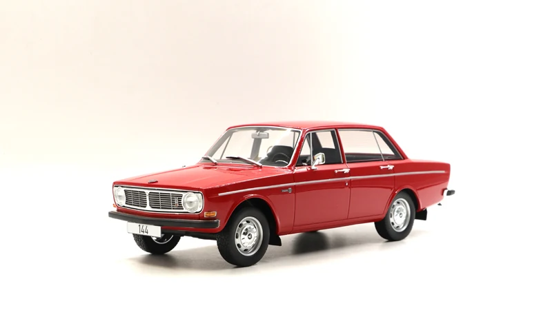 Классические автомобили BOS 1:18 VOLVOs 144 Ограниченная серия металлическая статическая модель автомобиля из смолы игрушечный подарок
Классические автомобили BOS 1:18 VOLVOs 144 Ограниченная серия металлическая статическая модель автомобиля из смолы игрушечный подарок