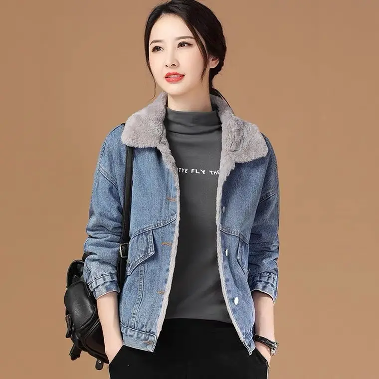 Thick Velvet Denim Jacket Cotton Cashmere Collar Women's Parkas Autumn Winter Coat Korean Fashion Loose Embroidery Warm Clothes
Thick Velvet Denim Jacket Cotton Cashmere Collar Women's Parkas Autumn Winter Coat Korean Fashion Loose Embroidery Warm Clothes
