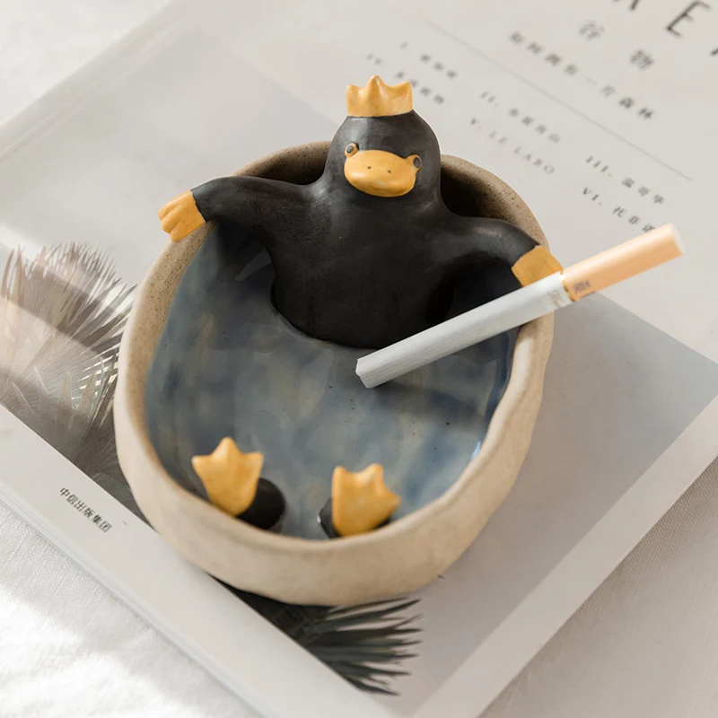 Cartoon Cat Ashtray for Home Ceramic Ashtrays Creative Personality Trend Ash Tray Smoking Trays Decor Storage Desk Accessories
Cartoon Cat Ashtray for Home Ceramic Ashtrays Creative Personality Trend Ash Tray Smoking Trays Decor Storage Desk Accessories