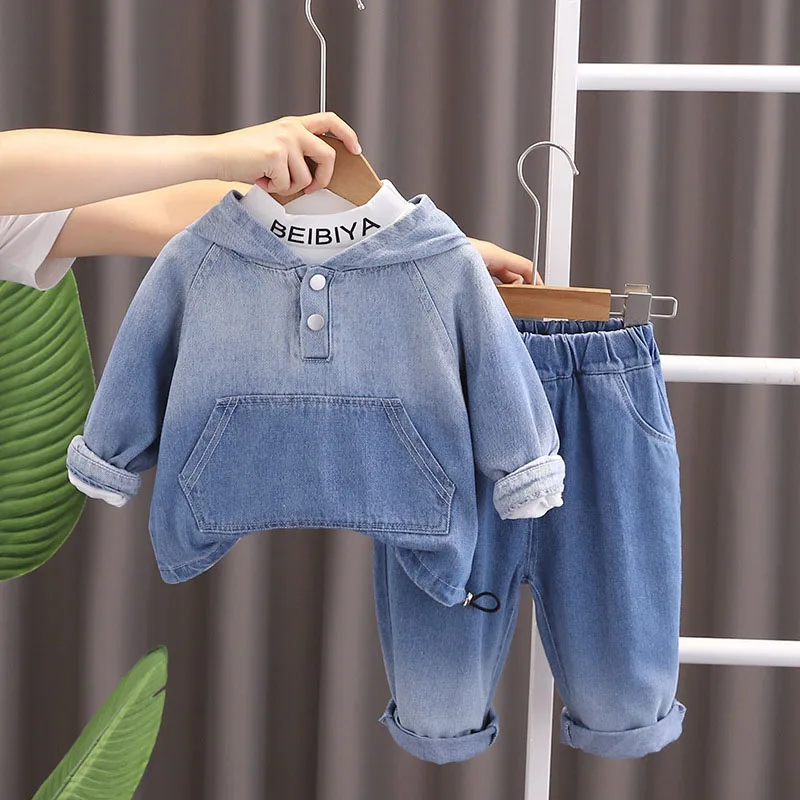 1-5 Years Baby Boys Suit Spring And Autumn Children's Sportswear Three-piece Set Of New Handsome Denim Hoodie Pants Suit For Boy
1-5 Years Baby Boys Suit Spring And Autumn Children's Sportswear Three-piece Set Of New Handsome Denim Hoodie Pants Suit For Boy