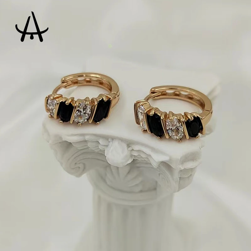 Agsnilove Hoops Earrings Simulation Gems Alternating Black and White 18K Gold Plated Women Fashion Jewelry Daily Party Wearing
Agsnilove Hoops Earrings Simulation Gems Alternating Black and White 18K Gold Plated Women Fashion Jewelry Daily Party Wearing
