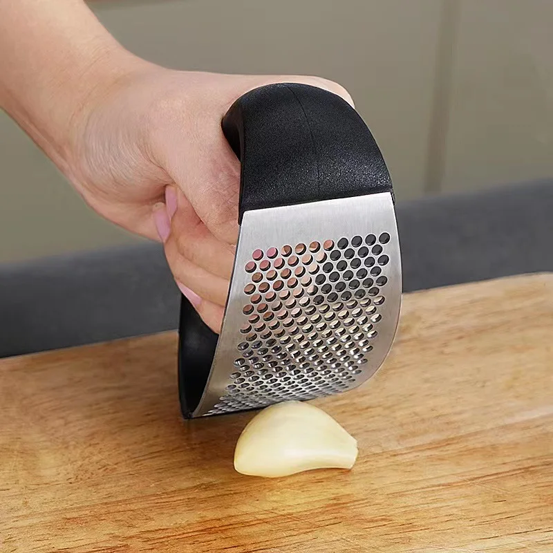 1pcs Stainless Steel Garlic Press Manual Garlic Mincer Chopping Garlic Tools Curve Fruit Vegetable Tools Kitchen Gadgets
1pcs Stainless Steel Garlic Press Manual Garlic Mincer Chopping Garlic Tools Curve Fruit Vegetable Tools Kitchen Gadgets