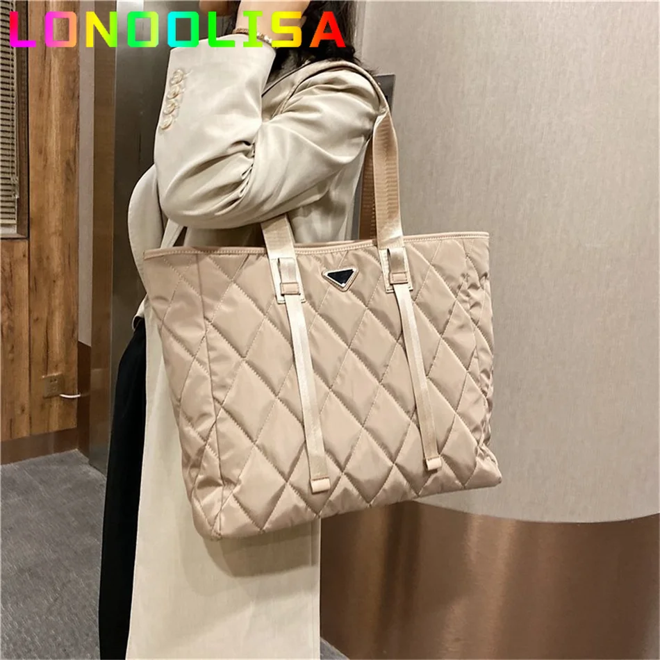 Brand Designer Women's Tote Bags 2023 Autumn Winter New Lady Shoulder Bag High Quality Nylon Handbags Large Capacity Shopper Bag
Brand Designer Women's Tote Bags 2023 Autumn Winter New Lady Shoulder Bag High Quality Nylon Handbags Large Capacity Shopper Bag