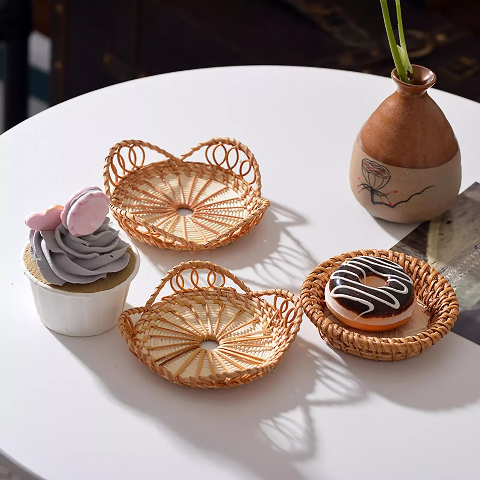 Rattan Weaving Round Storage Basket Fruit Dish Wicker Bread Food Basket Kitchen Picnic Bread Sundry Mini Container
Rattan Weaving Round Storage Basket Fruit Dish Wicker Bread Food Basket Kitchen Picnic Bread Sundry Mini Container