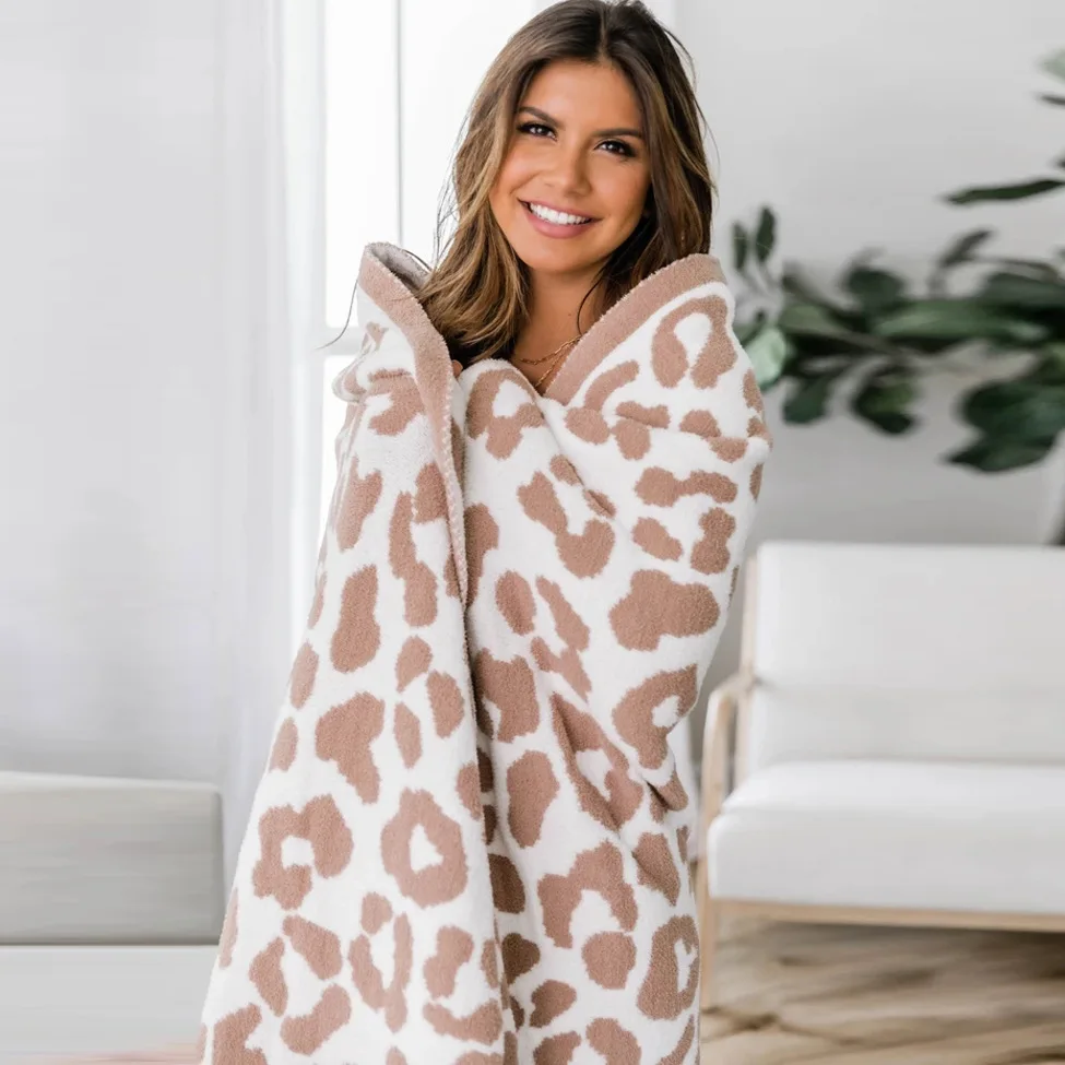 Blanket Luxury Designer Ins Duvet Knit Air Conditioner Leopard Print Plaid 127x152cm/130x180cm Bedspread Free Shipping
Blanket Luxury Designer Ins Duvet Knit Air Conditioner Leopard Print Plaid 127x152cm/130x180cm Bedspread Free Shipping