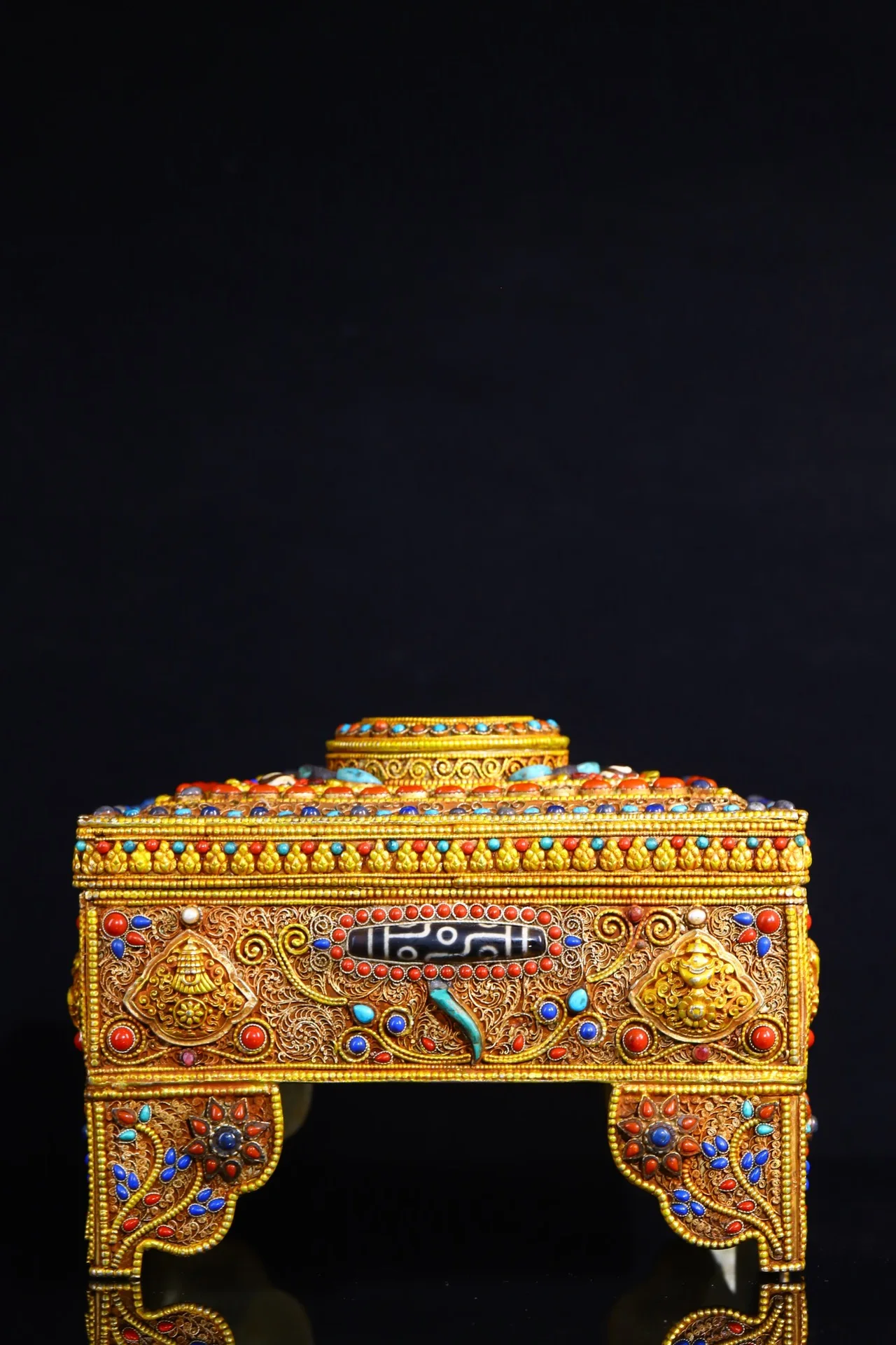 

9"Tibetan Temple Collection Old Tibetan silver Gilt filigree Mosaic Gem treasure chest Jewelry Box Town house Exorcism