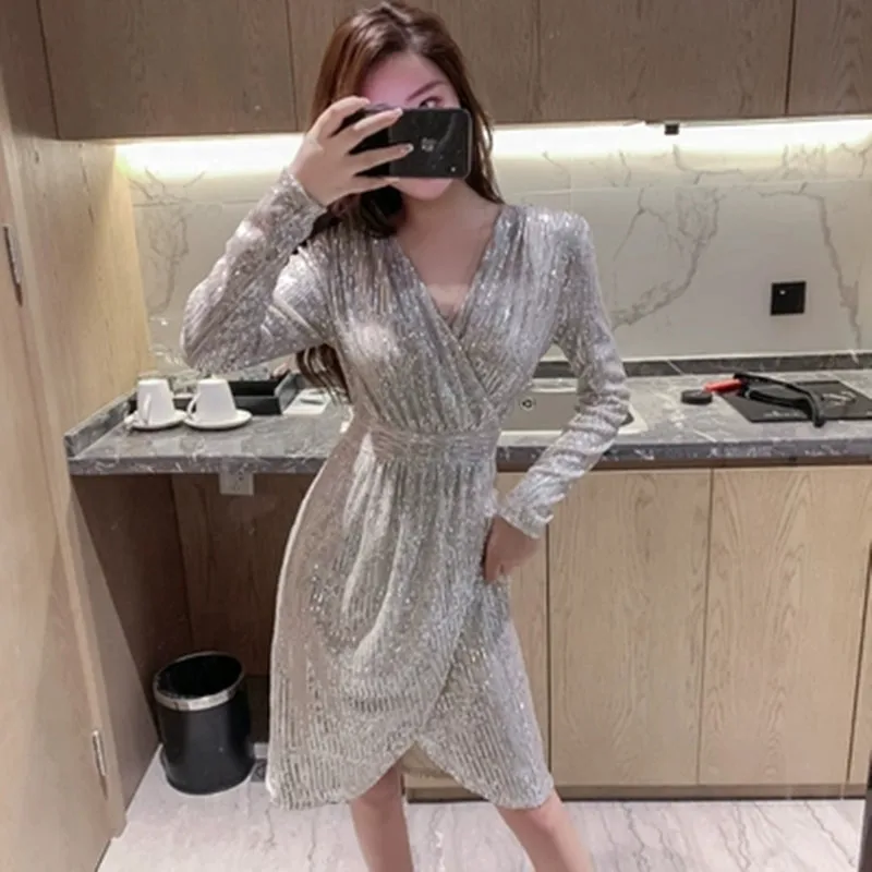 DALMAZZO High-End Designer Runway Bling Sequins Dresses Women V Neck Fashion Long Sleeve Luxury Party Vestidos Clothes Femme
DALMAZZO High-End Designer Runway Bling Sequins Dresses Women V Neck Fashion Long Sleeve Luxury Party Vestidos Clothes Femme
