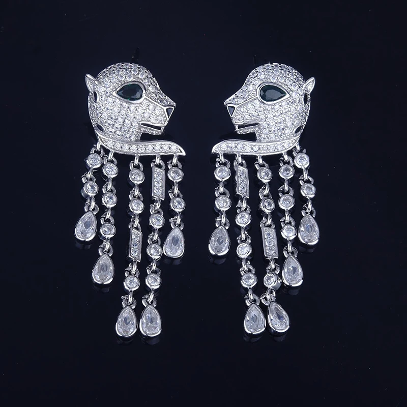 Classic Leopard Earrings AAA Zircon Water Droplet Tassel Style Stud Earrings For Women Wedding Fashion Jewelry
Classic Leopard Earrings AAA Zircon Water Droplet Tassel Style Stud Earrings For Women Wedding Fashion Jewelry