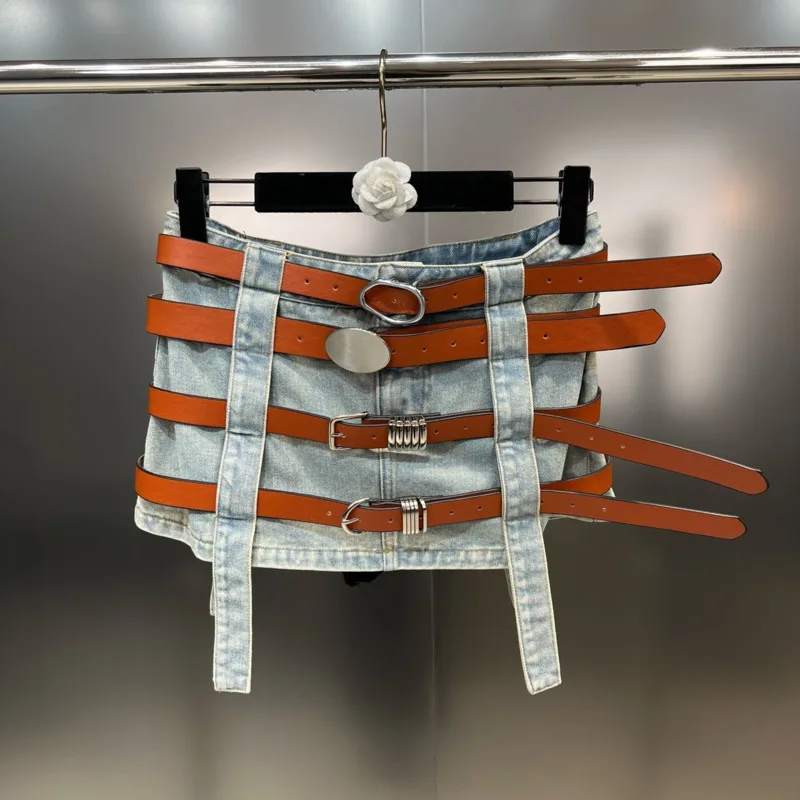 BORVEMAYS Personality Patchwork Multiple Belts Mini Skirts Denim Women High Waist Fashion Trend 2023 Autumn New WZ5159
BORVEMAYS Personality Patchwork Multiple Belts Mini Skirts Denim Women High Waist Fashion Trend 2023 Autumn New WZ5159