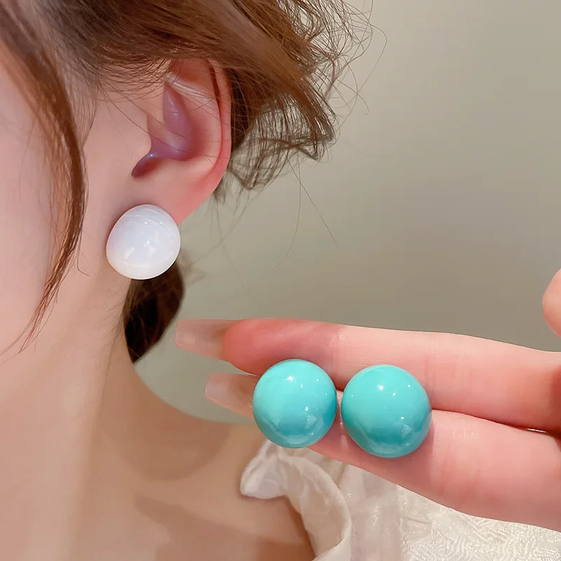KAITIN Half-round Geometric Women White Stud Earrings Personality Simple Temperament Earrings Jewelry for Women Free Shipping
KAITIN Half-round Geometric Women White Stud Earrings Personality Simple Temperament Earrings Jewelry for Women Free Shipping