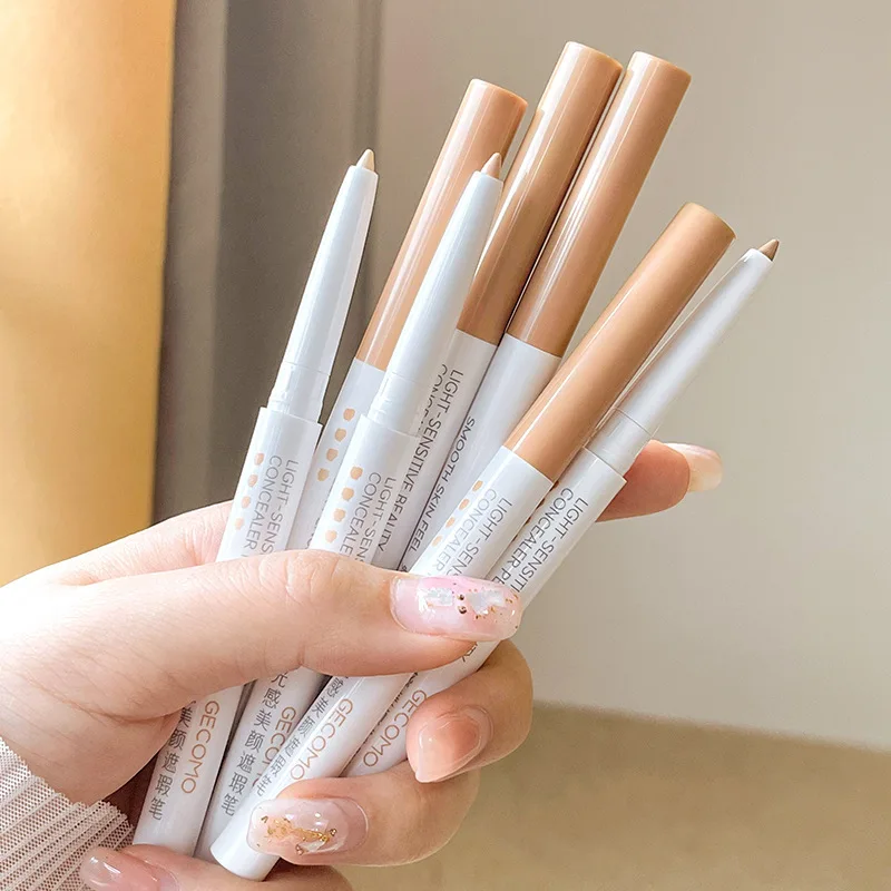 Concealer Eyebrow Pen Stick Moisturizing Concealer Pencil Cover Acne Spot Dark Circles Invisible Pores Face Cosmetic Makeup Tool
Concealer Eyebrow Pen Stick Moisturizing Concealer Pencil Cover Acne Spot Dark Circles Invisible Pores Face Cosmetic Makeup Tool