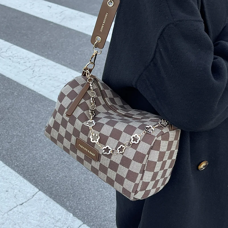Crossbody 2022 Leather Plaid PU Shoulder Brand Bag for Women Chain Brand Luxury Designer Handbags and Purses
Crossbody 2022 Leather Plaid PU Shoulder Brand Bag for Women Chain Brand Luxury Designer Handbags and Purses