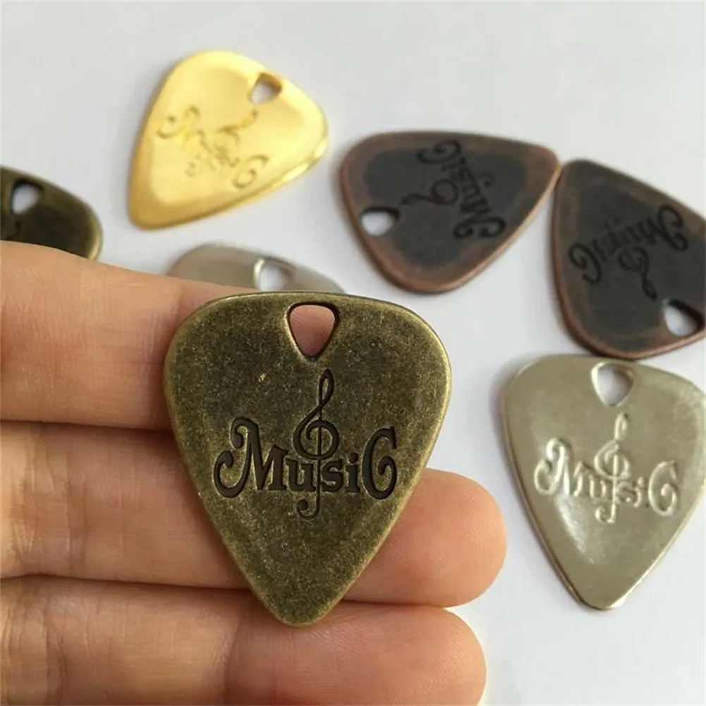 1pc Guitar Pick 3x2.5cm Zinc Alloy Metal Hot Sale For Acoustic Electric Guitars Bass Ukulele Guitar Pick Music Part Accessories
1pc Guitar Pick 3x2.5cm Zinc Alloy Metal Hot Sale For Acoustic Electric Guitars Bass Ukulele Guitar Pick Music Part Accessories