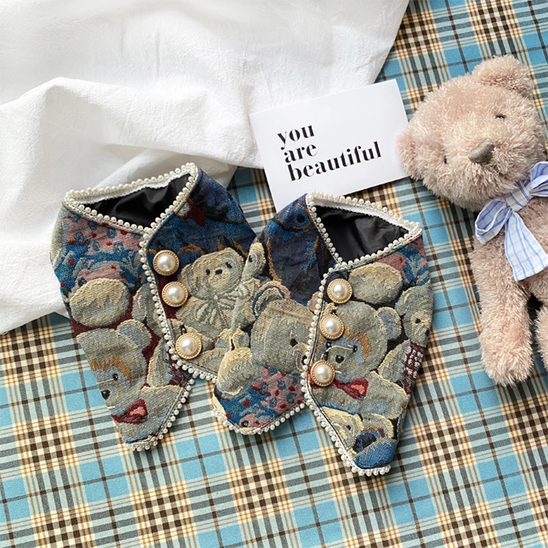 Spring Autumn Luxury Pet Dog Clothes for Small Dogs Pets Clothing Yorkies Designer Vest Pearl Decoration Jacket Pug Costume 
Spring Autumn Luxury Pet Dog Clothes for Small Dogs Pets Clothing Yorkies Designer Vest Pearl Decoration Jacket Pug Costume