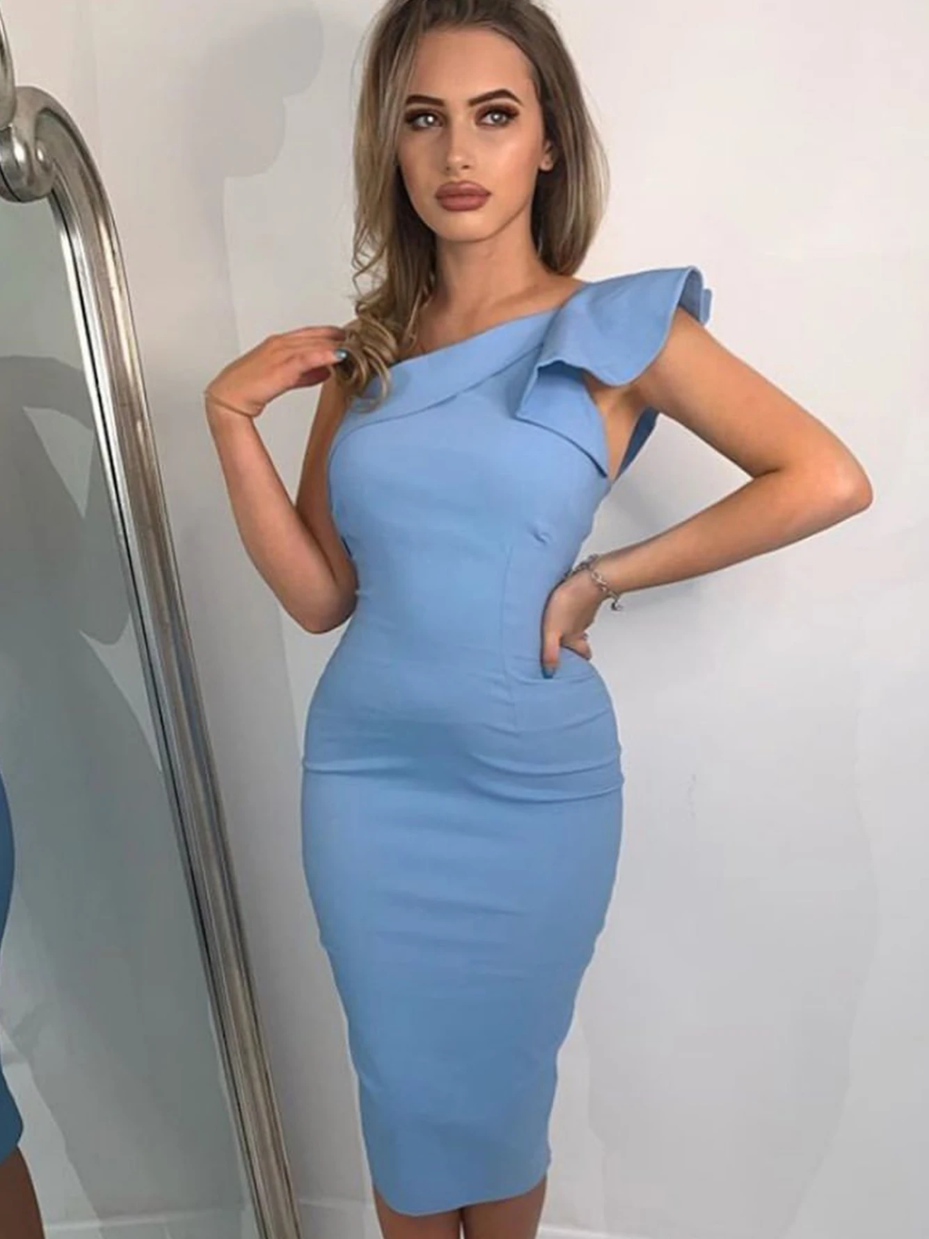 Adyce One Shoulder Elegant Blue Ruffles Midi Bandage Dress For Women Summer Sexy Sleeveless Celebrity Club Party Dress Vestidos
Adyce One Shoulder Elegant Blue Ruffles Midi Bandage Dress For Women Summer Sexy Sleeveless Celebrity Club Party Dress Vestidos