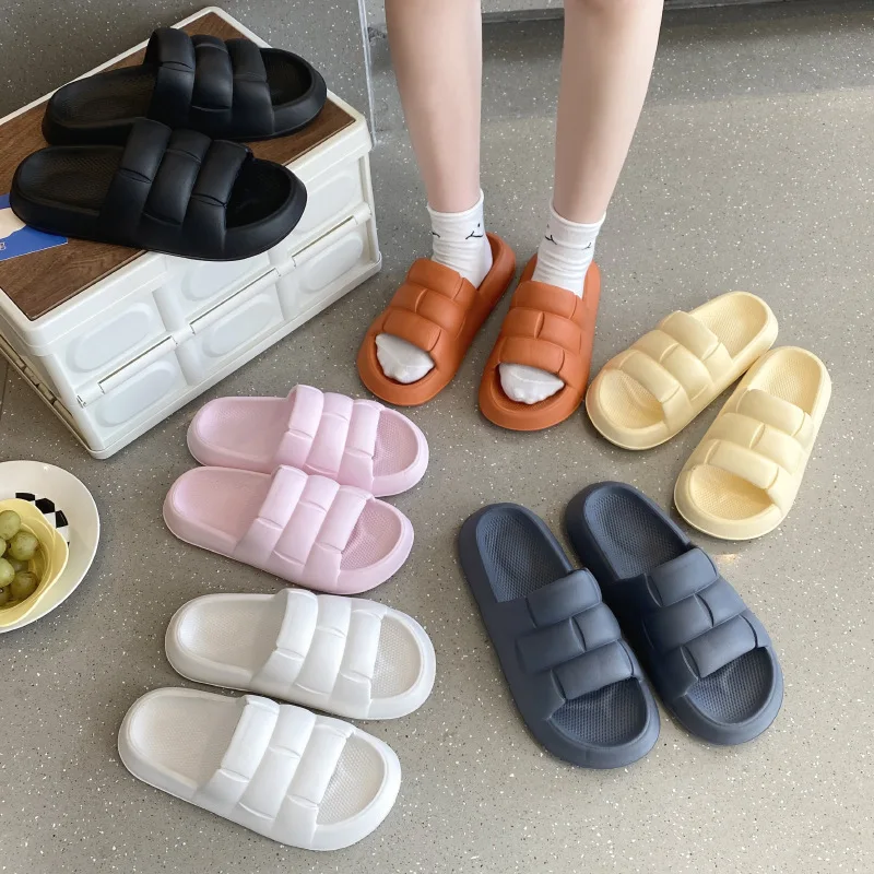 Slippers Japanese EVA Girl Bathroom Soft Bottom Non-slip Slippers Massage Waterproof Deodorizing Anti-skid Wear-resistant
Slippers Japanese EVA Girl Bathroom Soft Bottom Non-slip Slippers Massage Waterproof Deodorizing Anti-skid Wear-resistant