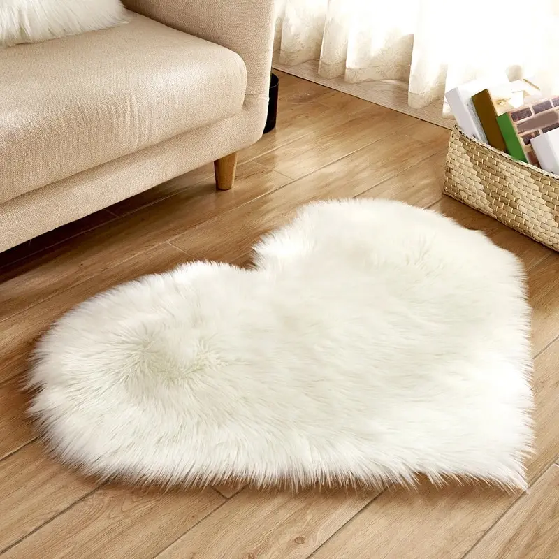 30x40cm Heart Shaped Fluffy Rug Shaggy Faux Wool Carpet Sofa Cushion Living Room Bedroom Decorative Floor Mats
30x40cm Heart Shaped Fluffy Rug Shaggy Faux Wool Carpet Sofa Cushion Living Room Bedroom Decorative Floor Mats