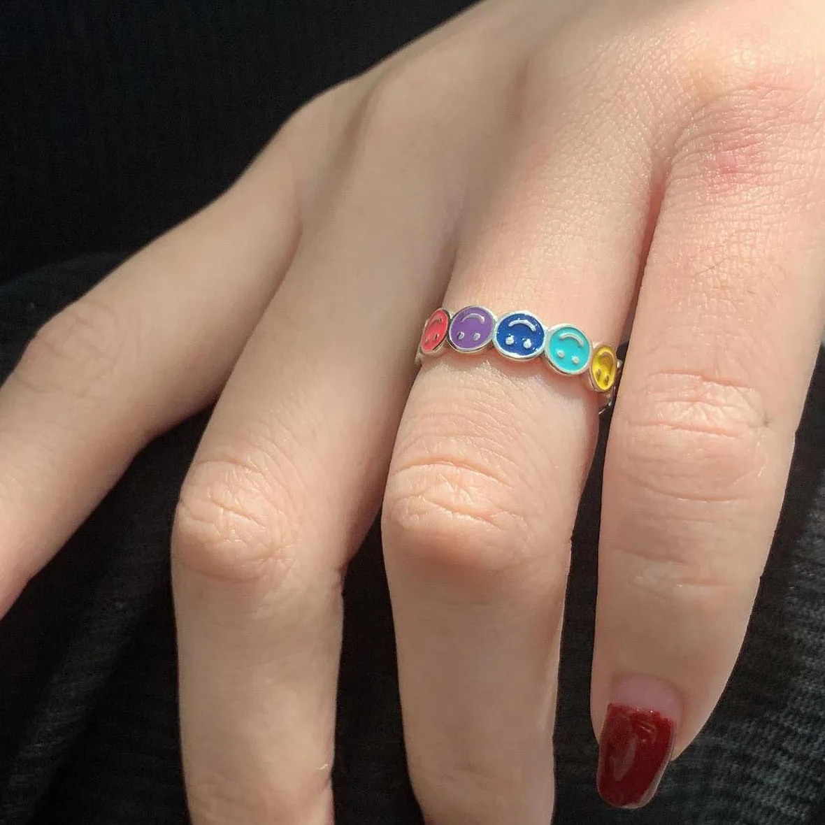 Colorful Rainbow Resin Mold Small Round Smile Face Finger Rings For Women New Fashion Charms Jewelry Gift 2022
Colorful Rainbow Resin Mold Small Round Smile Face Finger Rings For Women New Fashion Charms Jewelry Gift 2022
