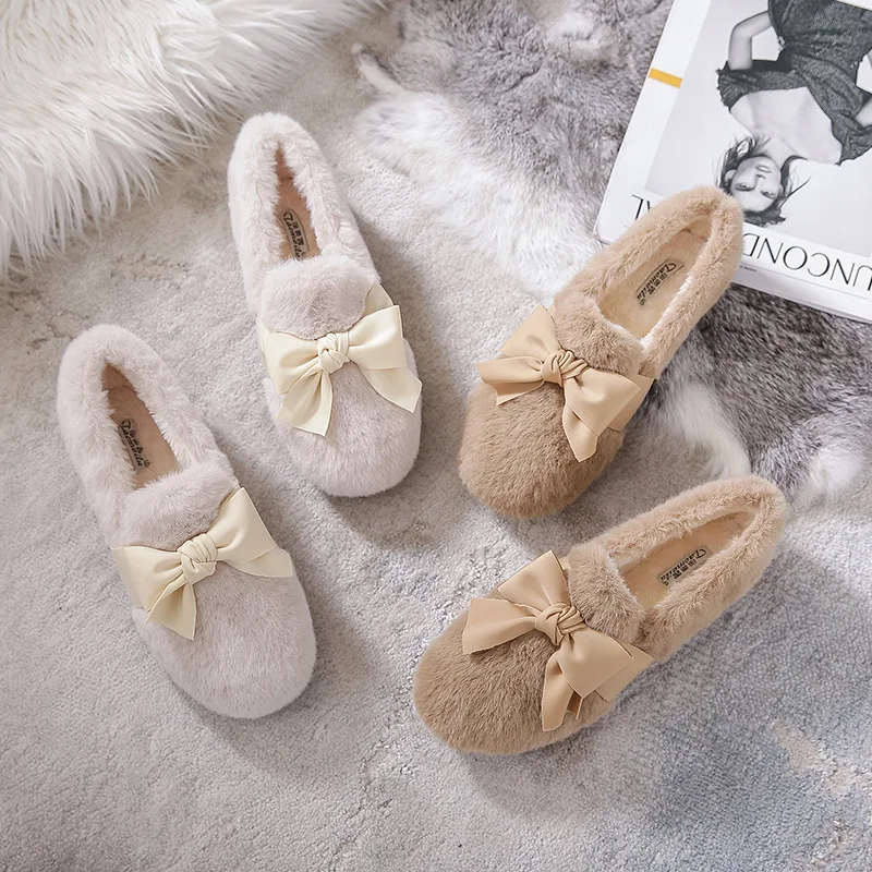 Women's Plush Shoes Wear Snow Boots Outdoors in Winter Fashionable Bowknot Design Fur thermal flat loafers shoes Large 41-43
Women's Plush Shoes Wear Snow Boots Outdoors in Winter Fashionable Bowknot Design Fur thermal flat loafers shoes Large 41-43