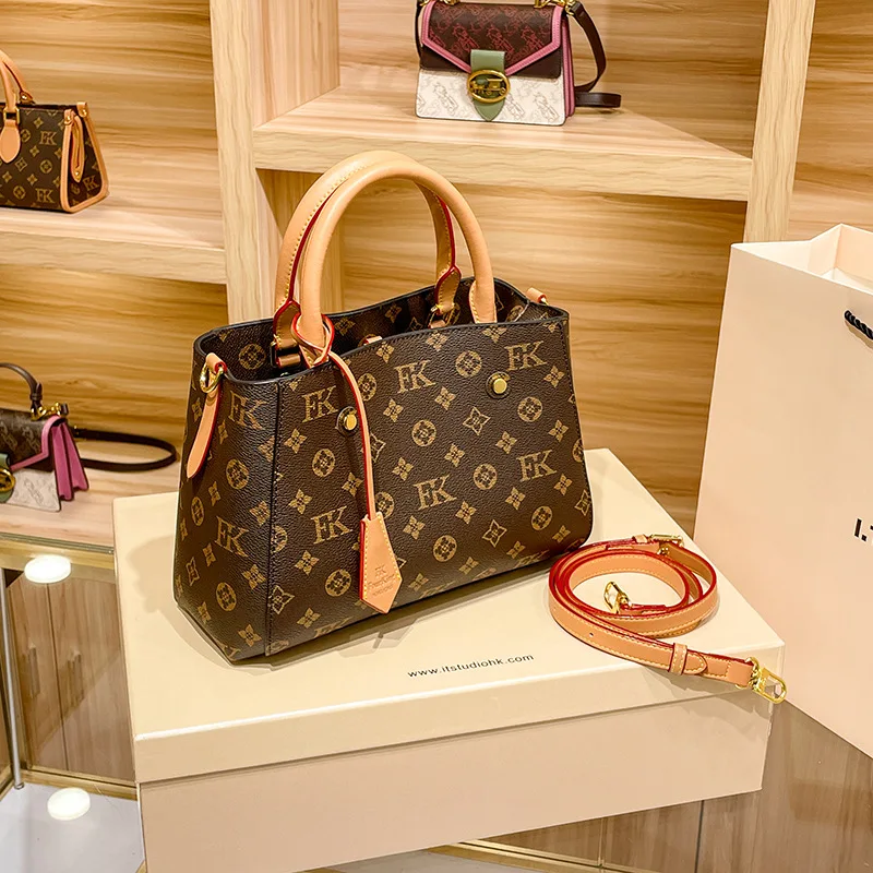 Real Cowhide Top Quality Luxury Brand 2023 New Leather Presbyopia Tote Cross-body Large Capacity Shoulder Bag Designer Handbags
Real Cowhide Top Quality Luxury Brand 2023 New Leather Presbyopia Tote Cross-body Large Capacity Shoulder Bag Designer Handbags