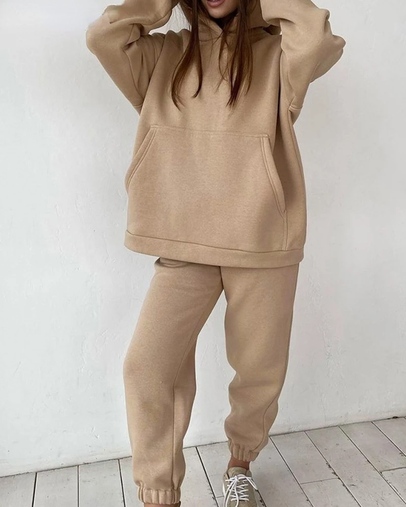 Thickened Fleece Hooded Sweatshirt and Pants Two Pieces Set Women Autumn Winter Warn Hoodies Casual Solid Sweatpants 2021
Thickened Fleece Hooded Sweatshirt and Pants Two Pieces Set Women Autumn Winter Warn Hoodies Casual Solid Sweatpants 2021