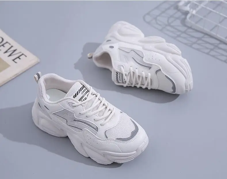 new running Sneakers Women Vulcanize Shoes air mesh increase Reflective Casual Ladies Shoes Tenis Feminino walking sneaker
new running Sneakers Women Vulcanize Shoes air mesh increase Reflective Casual Ladies Shoes Tenis Feminino walking sneaker