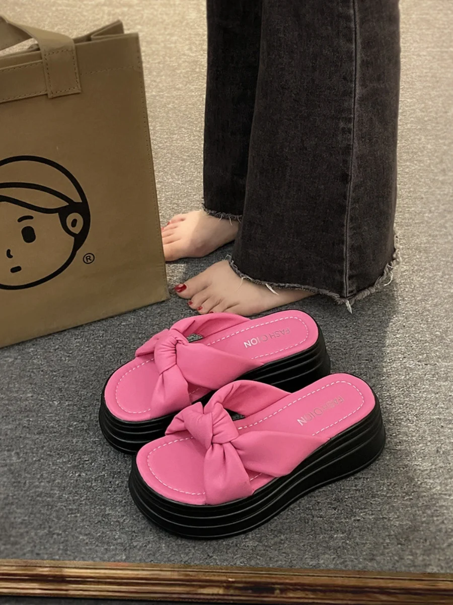 Shoes Woman 2023 Slippers Soft Shale Female Beach Platform Low Pantofle Luxury Slides Comfort Sabot New Designer Flat Basic PU
Shoes Woman 2023 Slippers Soft Shale Female Beach Platform Low Pantofle Luxury Slides Comfort Sabot New Designer Flat Basic PU
