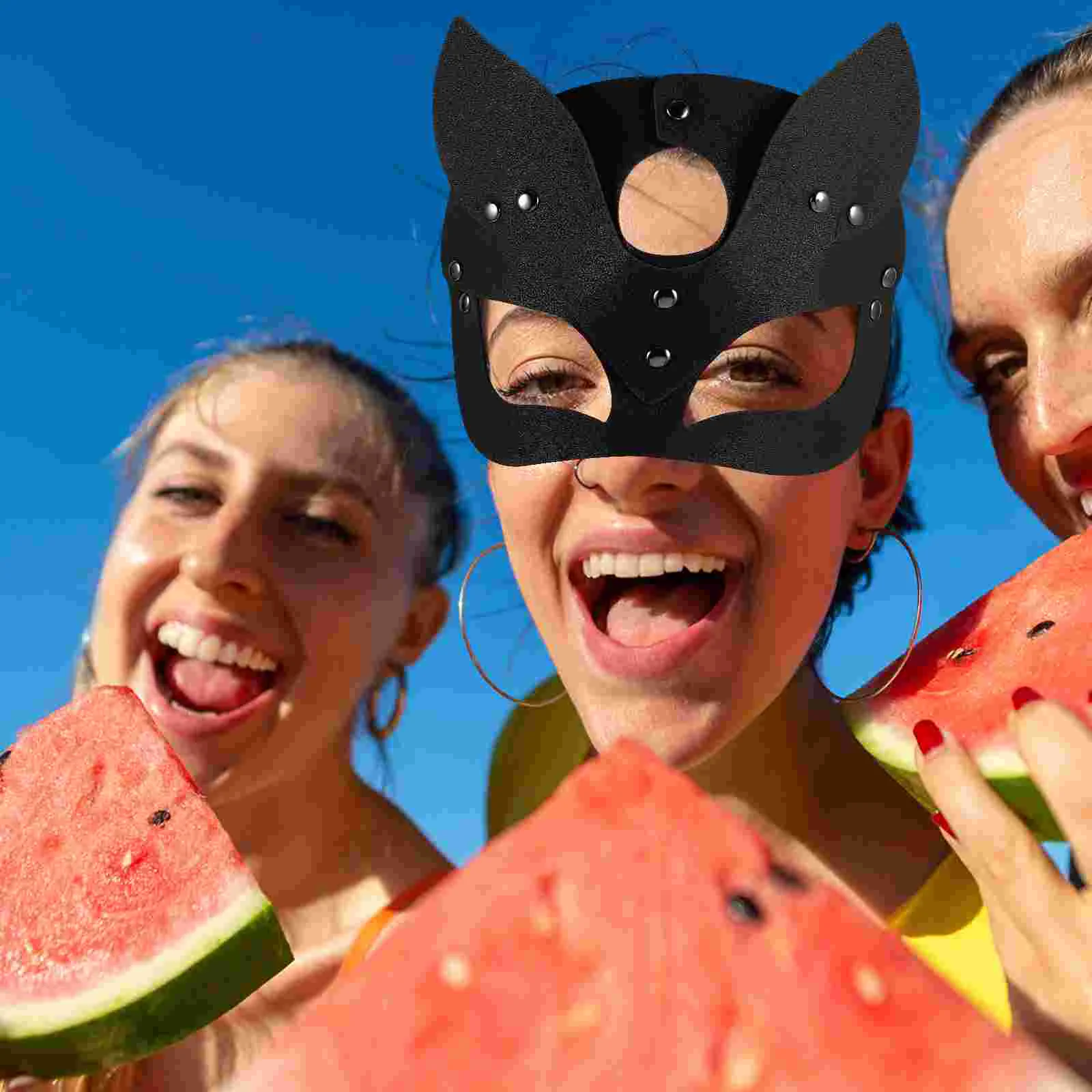 Женский реквизит в готическом стиле 
Женский реквизит в готическом стиле