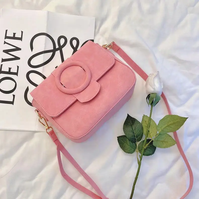 MBTI Pink Shoulder Bag for Women Solid Color Peach Powder All-match Purse Gentle Korean Style Casual Simple Crossbody Bags
MBTI Pink Shoulder Bag for Women Solid Color Peach Powder All-match Purse Gentle Korean Style Casual Simple Crossbody Bags