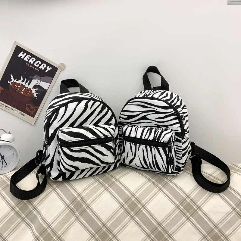 Mini New Fashion Stripe Girl Backpack Women Preppy Style Students Rucksack School Bags Ladies Casual Small Knapsack Handbags 백팩
Mini New Fashion Stripe Girl Backpack Women Preppy Style Students Rucksack School Bags Ladies Casual Small Knapsack Handbags 백팩