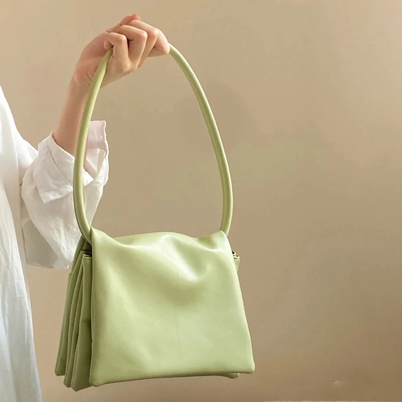 Branded Women's Shoulder Bags Solid Color Quilted Shoulder Purses And Handbag Women Clutch Bags Ladies Handbag 2022
Branded Women's Shoulder Bags Solid Color Quilted Shoulder Purses And Handbag Women Clutch Bags Ladies Handbag 2022