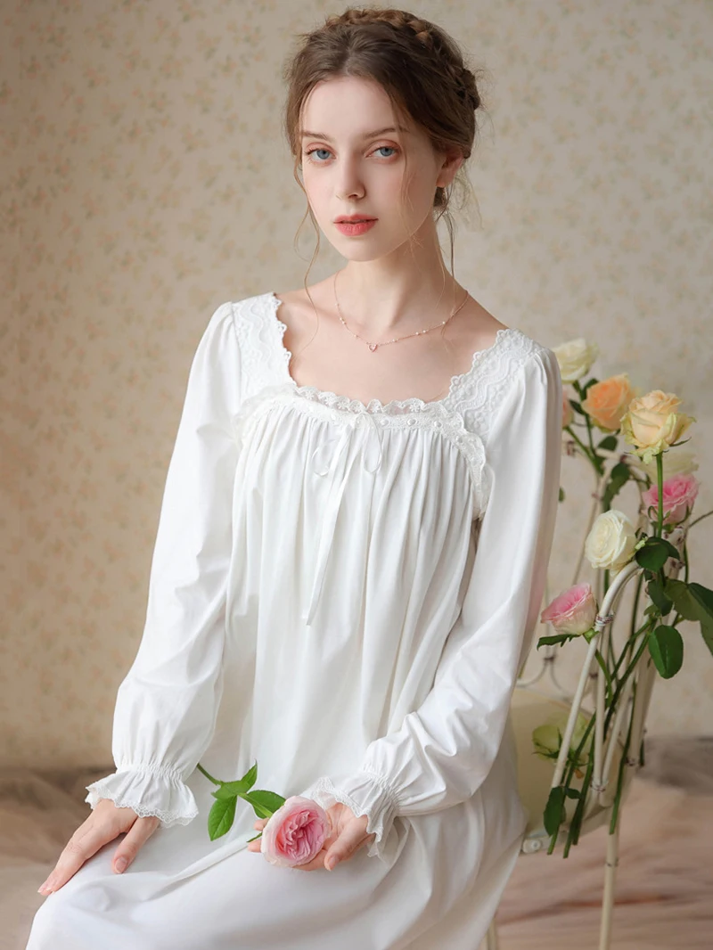 Spring Autumn Women Princess Nightdress Victorian Pajamas Square Collar Backless Ruffles Lace Vintage Nightgowns Sleepwear
Spring Autumn Women Princess Nightdress Victorian Pajamas Square Collar Backless Ruffles Lace Vintage Nightgowns Sleepwear