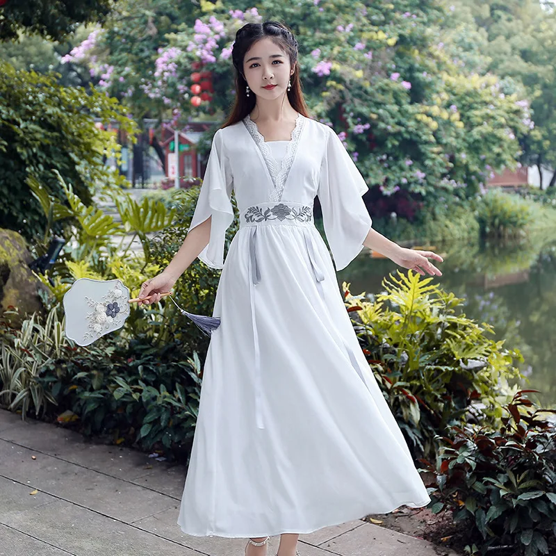 Очень оригинальное платье Hanfu, Летний Новый Стиль, улучшенные китайские элементы, элегантное платье с вышивкой, юбка на талии
Очень оригинальное платье Hanfu, Летний Новый Стиль, улучшенные китайские элементы, элегантное платье с вышивкой, юбка на талии