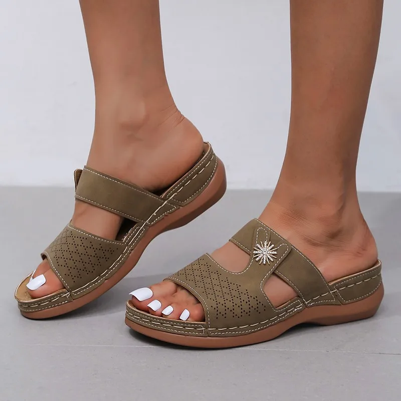 Women Slippers 2022 Summer Sandals Platform Shoes Woman Comfortable Casual Fashion Wedges Sandals Female Heels Shoes Hot
Women Slippers 2022 Summer Sandals Platform Shoes Woman Comfortable Casual Fashion Wedges Sandals Female Heels Shoes Hot
