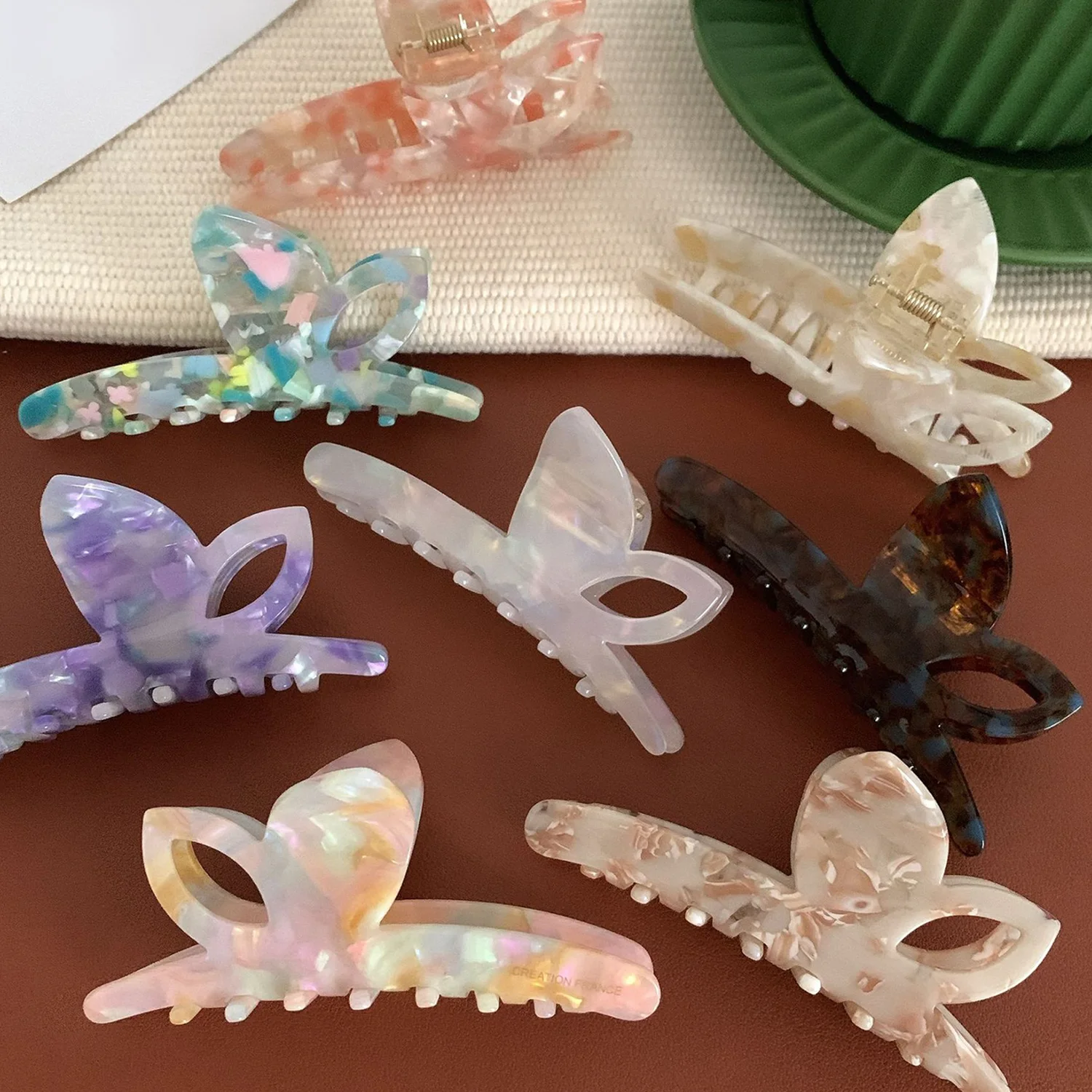 2023 Acetate Butterfly Hair Claw Clip Barrettes Sweet Fairy Geometric Hair Clip Gradient Hairpin Claws Hair Accessories
2023 Acetate Butterfly Hair Claw Clip Barrettes Sweet Fairy Geometric Hair Clip Gradient Hairpin Claws Hair Accessories