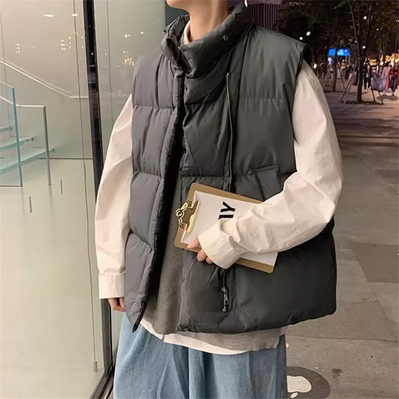 NEW IN Jacket Vest Autumn Winter Fashion Warm Thick Cotton Coats Leisure Streetwear Loose Outerwear Male Sleeveless Vest 2021 
NEW IN Jacket Vest Autumn Winter Fashion Warm Thick Cotton Coats Leisure Streetwear Loose Outerwear Male Sleeveless Vest 2021