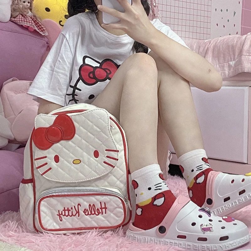 Рюкзак Sanrio с яркой искусственной поверхностью, школьная сумка для девочек, подарок для детского сада
Рюкзак Sanrio с яркой искусственной поверхностью, школьная сумка для девочек, подарок для детского сада