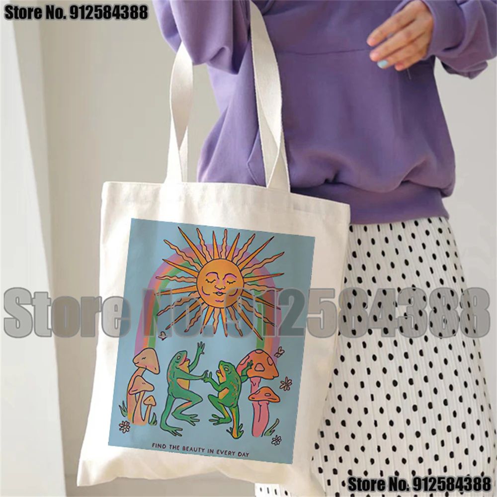New Sun Frog Fun Canvas Bag Casual Y2k Anime Harajuku Shoulder Bag New Large-capacity Punk Ulzzang Women Shopper Bags Women Bags
New Sun Frog Fun Canvas Bag Casual Y2k Anime Harajuku Shoulder Bag New Large-capacity Punk Ulzzang Women Shopper Bags Women Bags