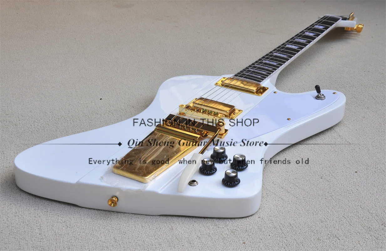 White Electric Bass Guitar, Thun Guitar, Maple Neck Set In Mahogany Body Rosewood Fingerboard,Tremolo Bridge
White Electric Bass Guitar, Thun Guitar, Maple Neck Set In Mahogany Body Rosewood Fingerboard,Tremolo Bridge