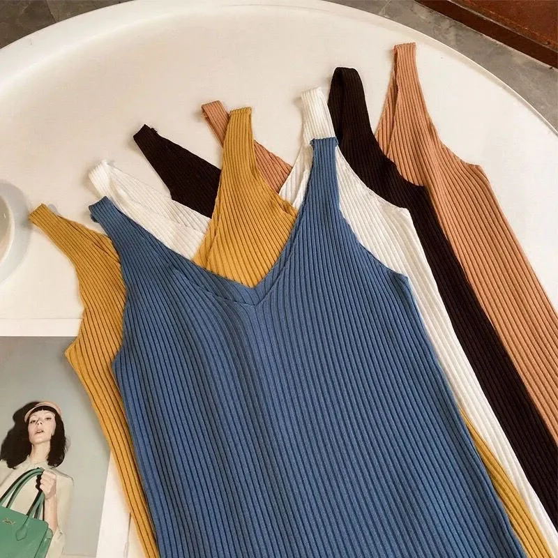 Summer Casual Elastic Slim Knitwear Tank Tops Classic Solid Knitted Sleeveless Vest For Women Basic V-Neck Camisole Female
Summer Casual Elastic Slim Knitwear Tank Tops Classic Solid Knitted Sleeveless Vest For Women Basic V-Neck Camisole Female