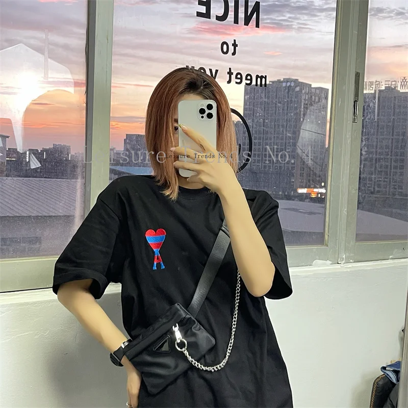 2021 Summer New AMI Alexandre Matiussi Hearts A Love Embroidered Simple Masculine Fashion Short Sleeve T-Shirt
2021 Summer New AMI Alexandre Matiussi Hearts A Love Embroidered Simple Masculine Fashion Short Sleeve T-Shirt
