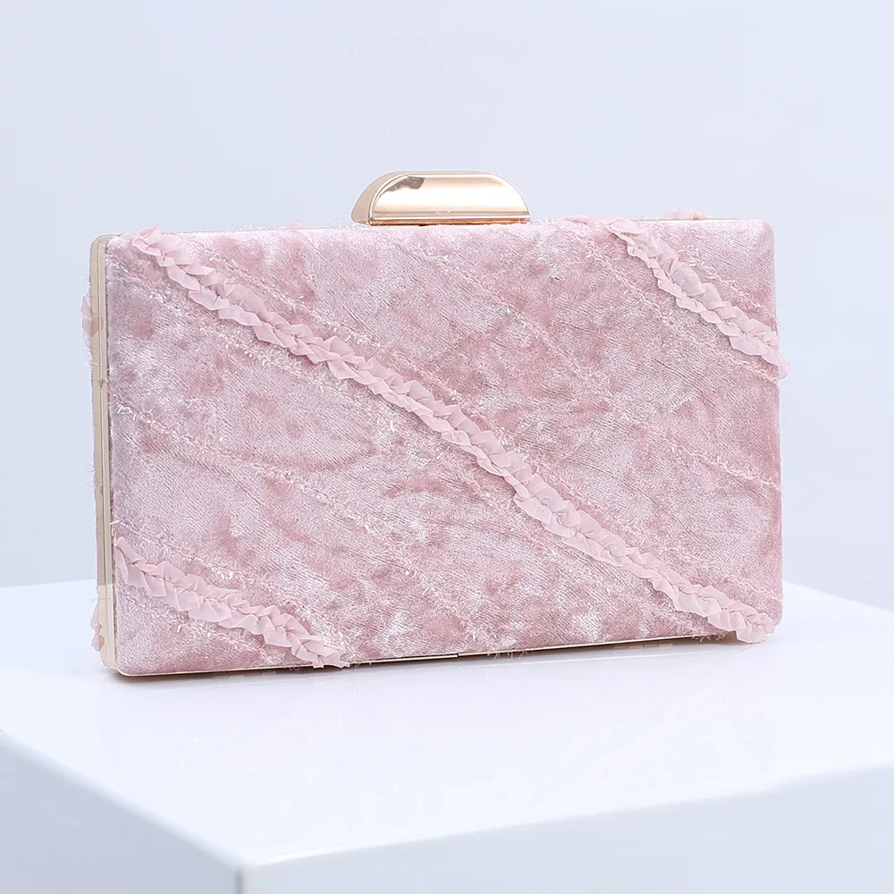 Women's Handbag 2022 New Luxury Velvet Embroidered Evening Bags Retro Temperament Party Shoulder Crossbody Bag Clutch Purse
Women's Handbag 2022 New Luxury Velvet Embroidered Evening Bags Retro Temperament Party Shoulder Crossbody Bag Clutch Purse